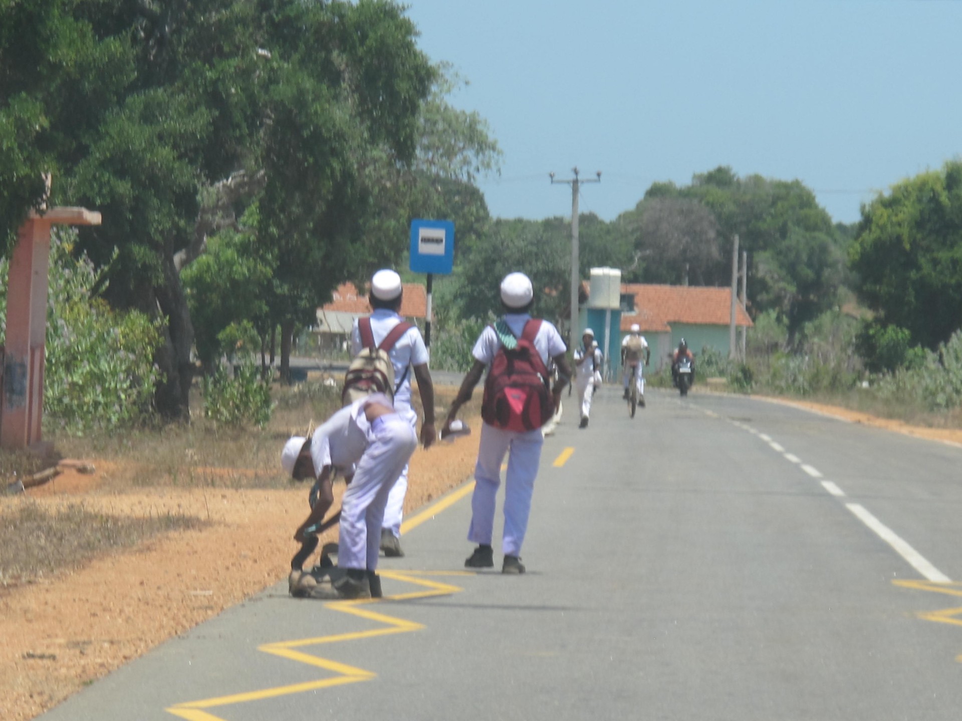 Sri Lanka. Children from a resettled community return home in Jassim City, Wilpattu National Park 2016 &copy; Mahinda Deegalle