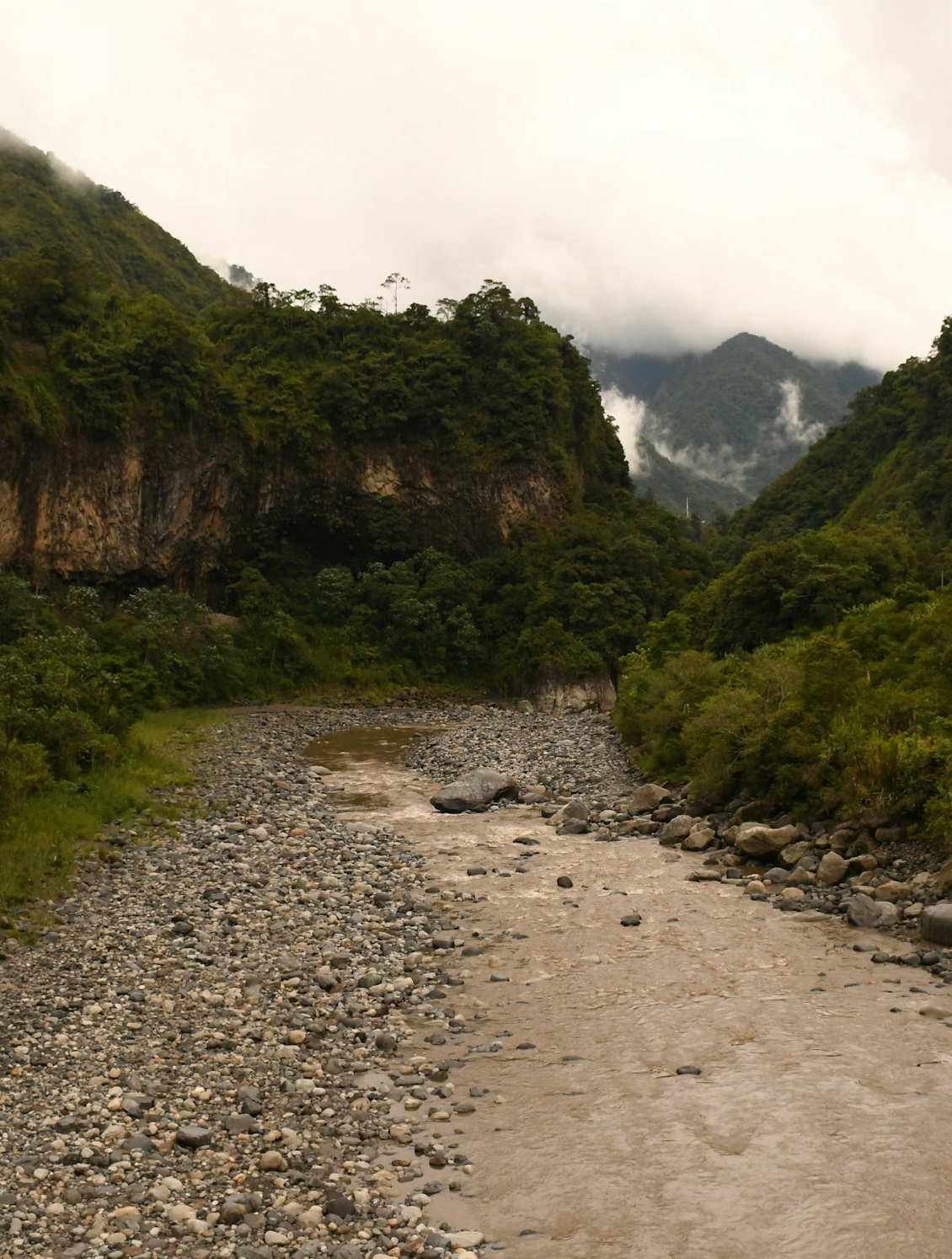 Photo by Patricio Gaibor on Unsplash Banos, Ecuador Published on April 11, 2022 Free to use under the Unsplash License